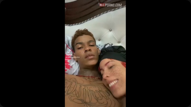 Joven Mamando el Guevo de Dilon Baby