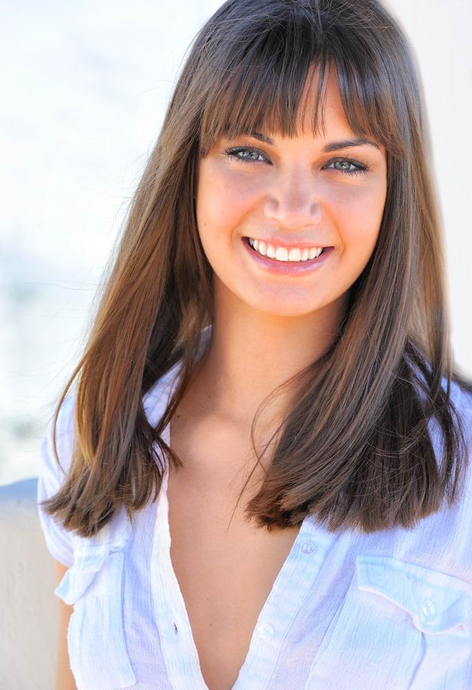 Modelo sexy lo mezcla en una sesión sensual y provocativa